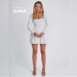 Chic White Long-Sleeve Dress